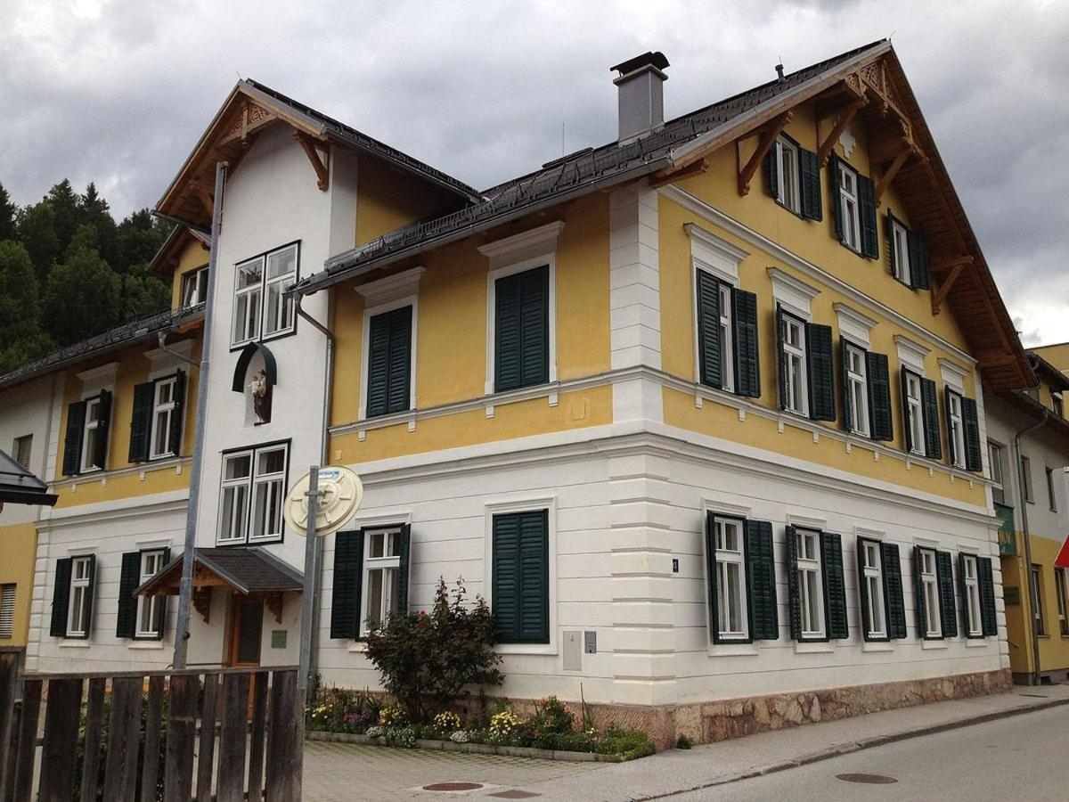 Fruehstueckspension Josefinum Bad Aussee Bagian luar foto