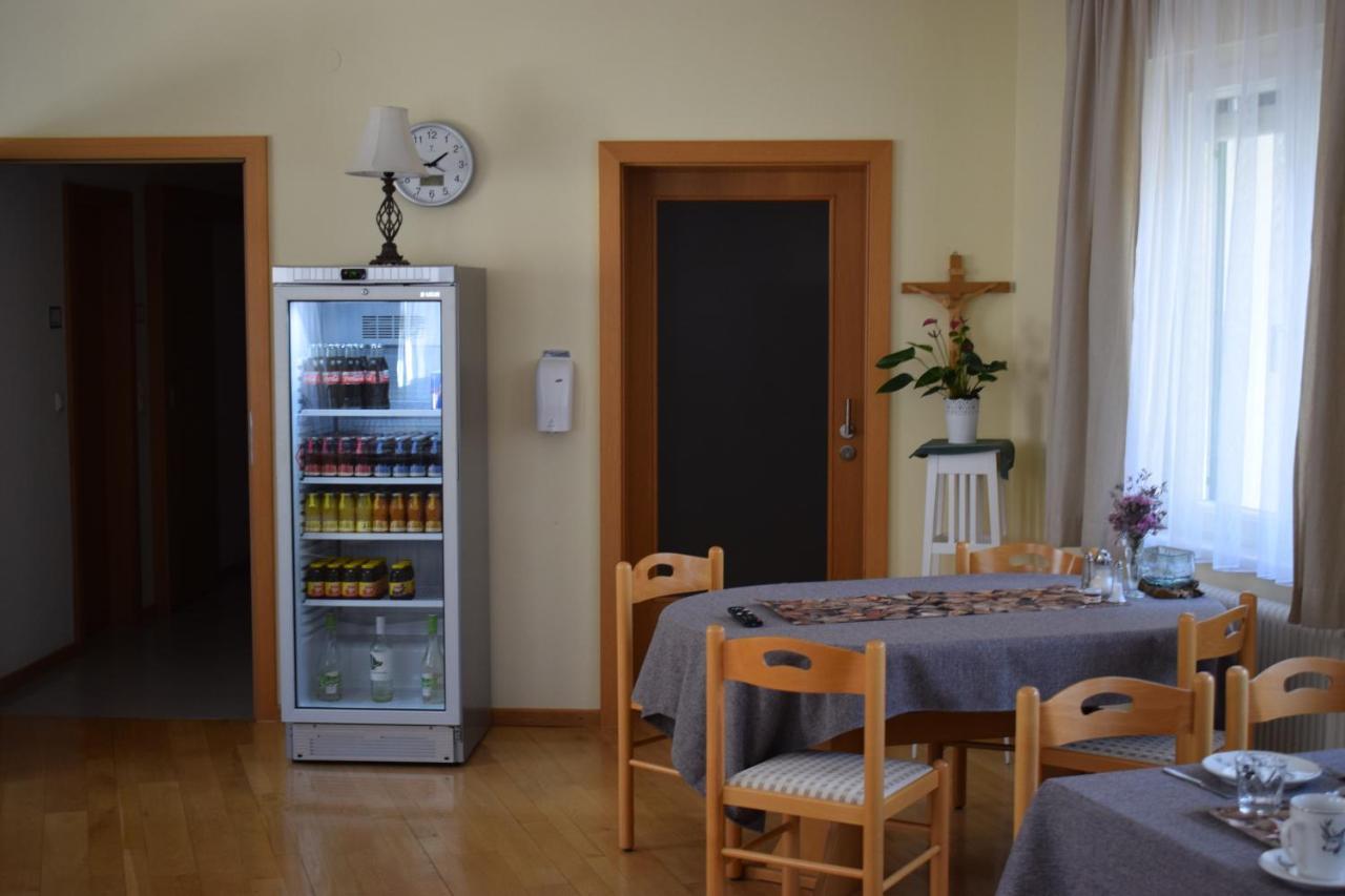 Fruehstueckspension Josefinum Bad Aussee Bagian luar foto